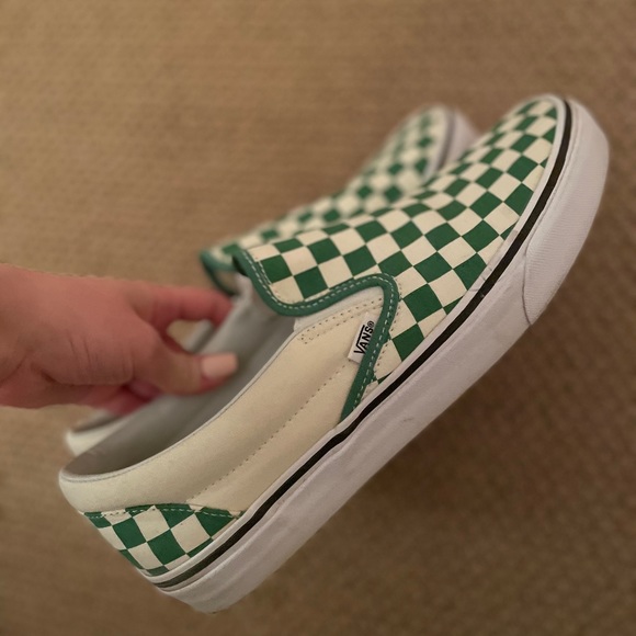 Vans - Picture 2 of 4
